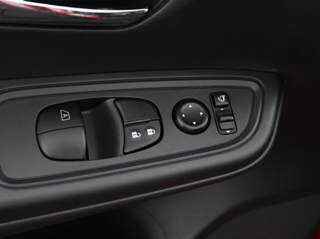 Nissan Micra - 0.9 IG-T N-Connecta