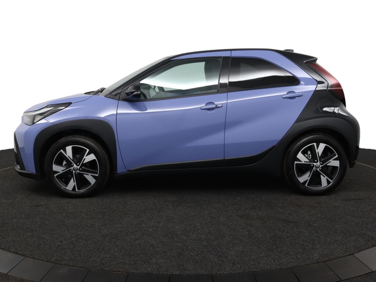 Toyota Aygo X - Hybrid 115 pulse 3