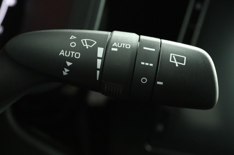 Toyota Aygo X - Hybrid 115 pulse 30