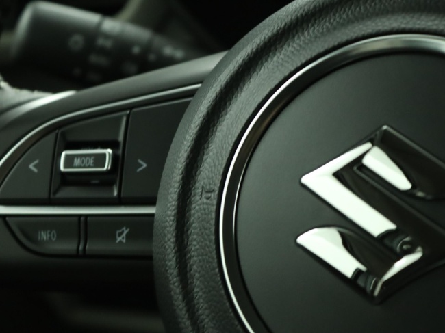 Suzuki Swift - 1.2 Select Smart Hybrid