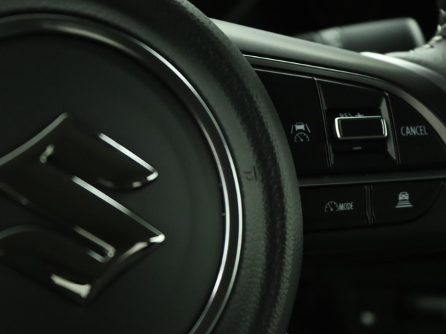 Suzuki Swift - 1.2 Select Smart Hybrid