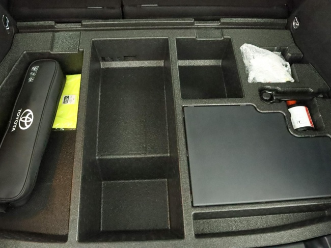 Toyota C-HR - 2.0 Hybrid First Edition