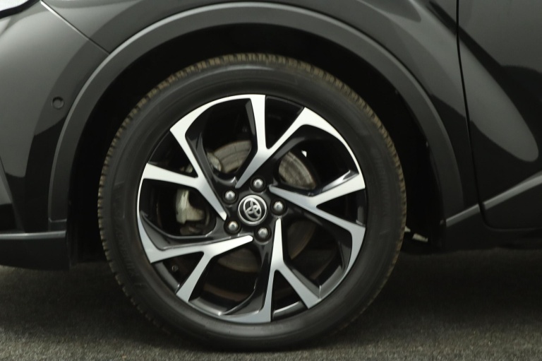 Toyota C-HR - 2.0 Hybrid First Edition 39