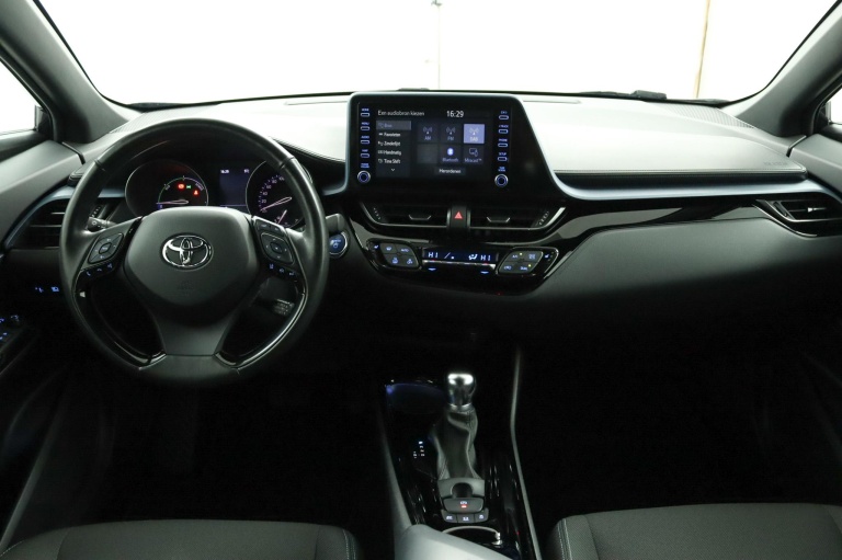 Toyota C-HR - 2.0 Hybrid First Edition 4