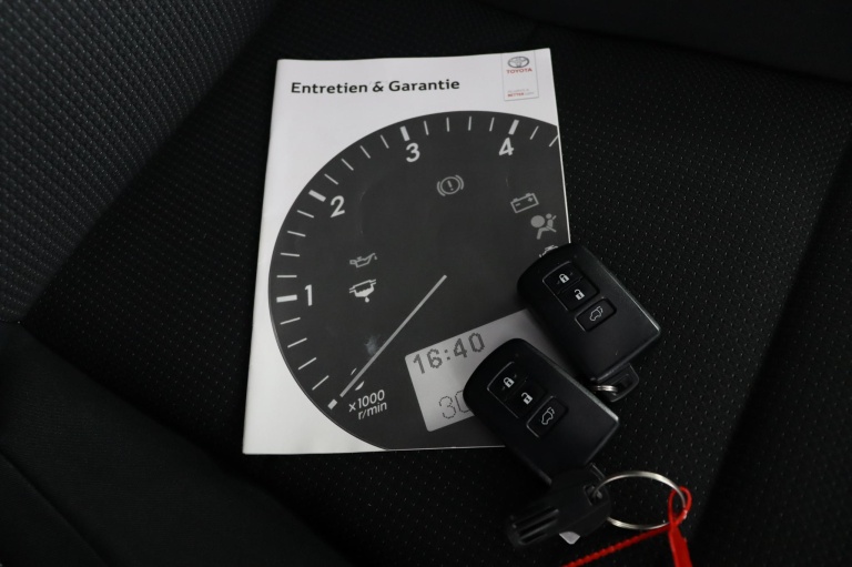 Toyota RAV4 - 2.5 Hybrid AWD Style 11