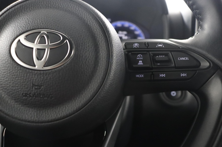 Toyota Yaris - 1.5 Hybrid 130 Executive 19