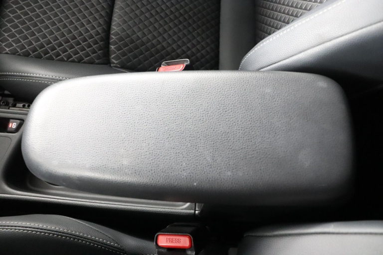 Toyota Yaris - 1.5 Hybrid 130 Executive 56