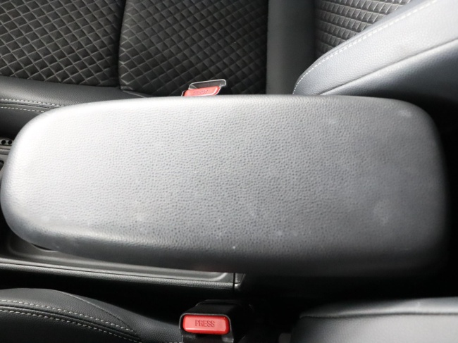 Toyota Yaris - 1.5 Hybrid 130 Executive