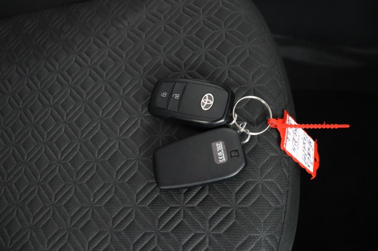 Toyota Aygo X - 1.0 VVT-i S-CVT Envy 11