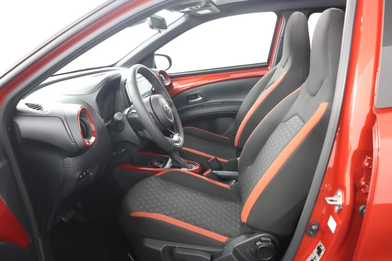 Toyota Aygo X - 1.0 VVT-i S-CVT Envy 17