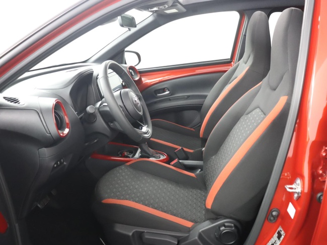 Toyota Aygo X - 1.0 VVT-i S-CVT Envy