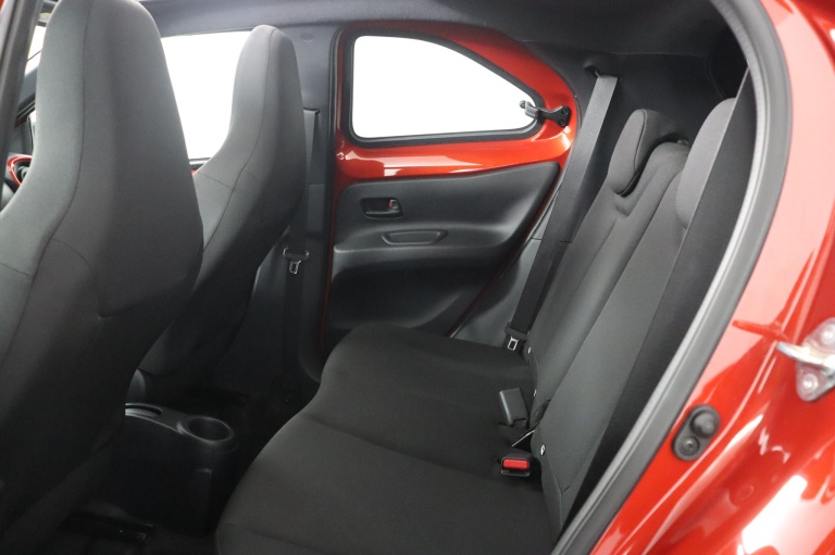 Toyota Aygo X - 1.0 VVT-i S-CVT Envy 18