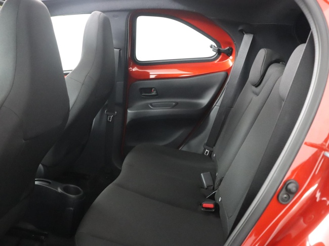 Toyota Aygo X - 1.0 VVT-i S-CVT Envy