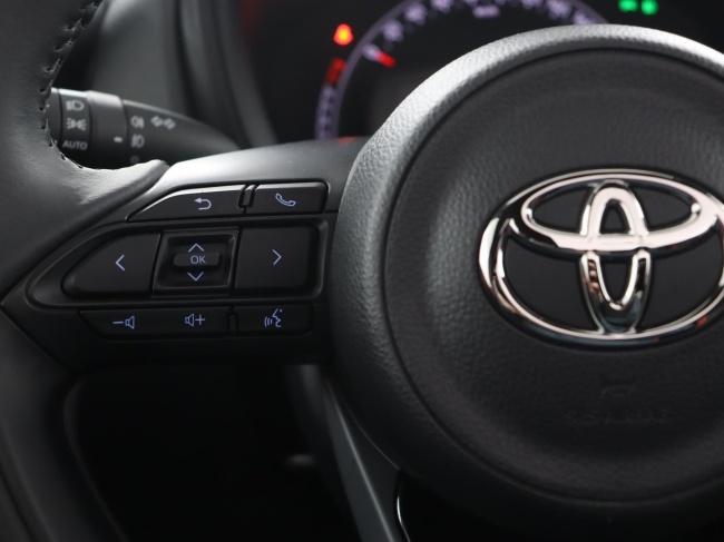 Toyota Aygo X - 1.0 VVT-i S-CVT Envy