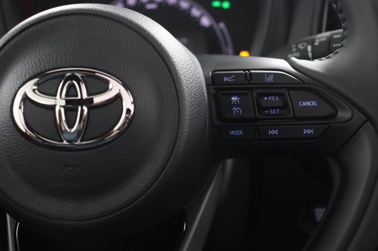 Toyota Aygo X - 1.0 VVT-i S-CVT Envy 21