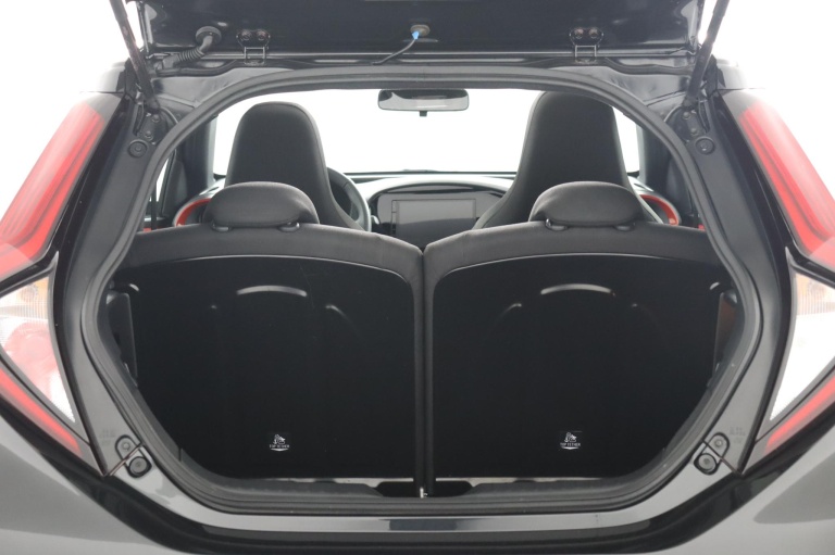 Toyota Aygo X - 1.0 VVT-i S-CVT Envy 24