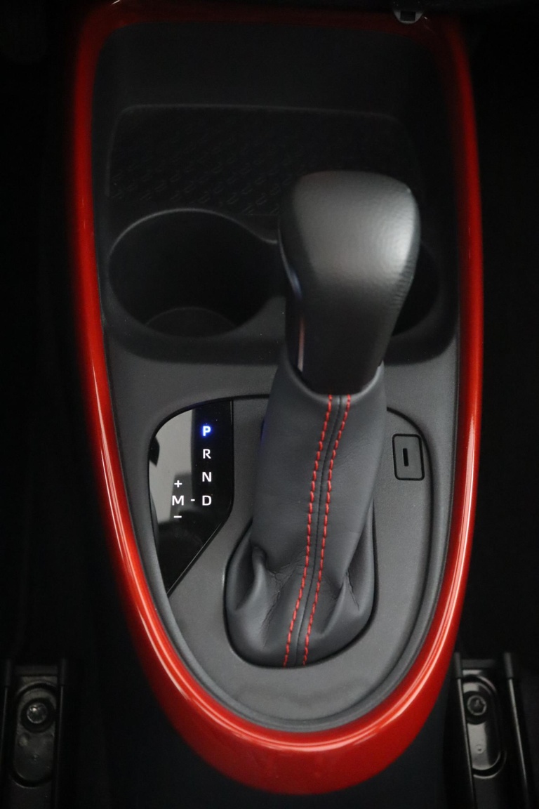 Toyota Aygo X - 1.0 VVT-i S-CVT Envy 27