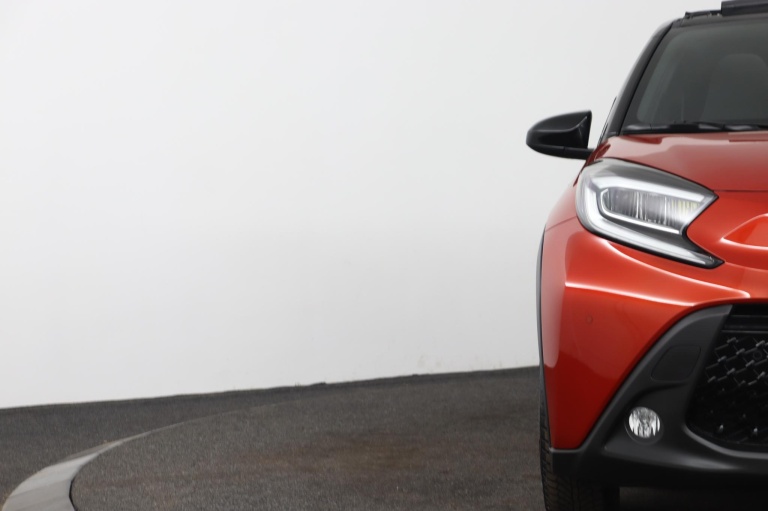 Toyota Aygo X - 1.0 VVT-i S-CVT Envy 34