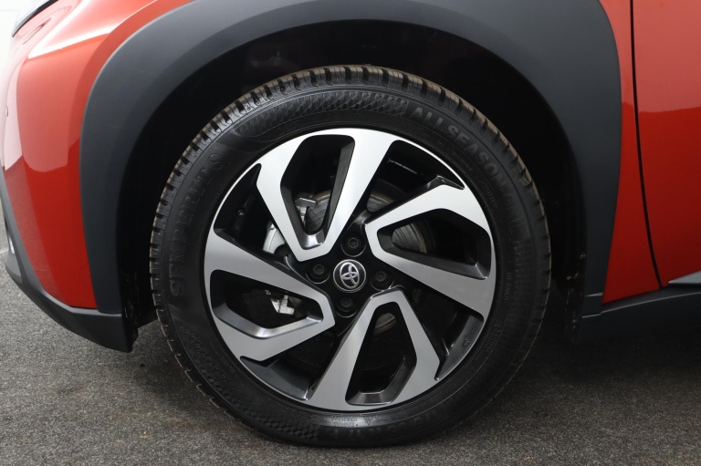 Toyota Aygo X - 1.0 VVT-i S-CVT Envy 36