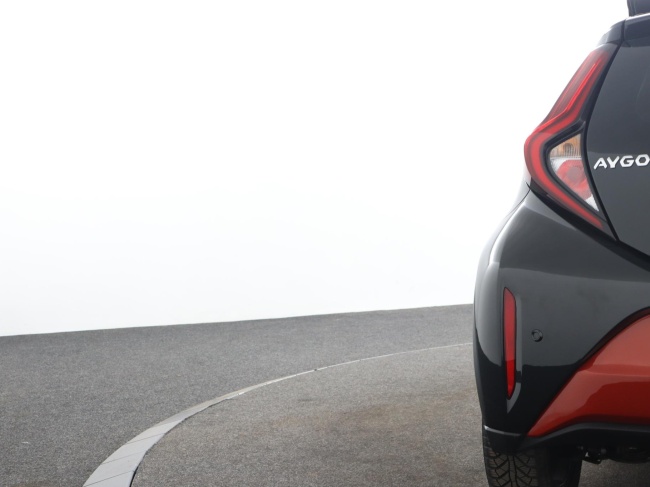 Toyota Aygo X - 1.0 VVT-i S-CVT Envy