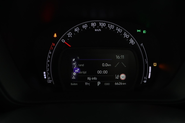 Toyota Aygo X - 1.0 VVT-i S-CVT Envy 44