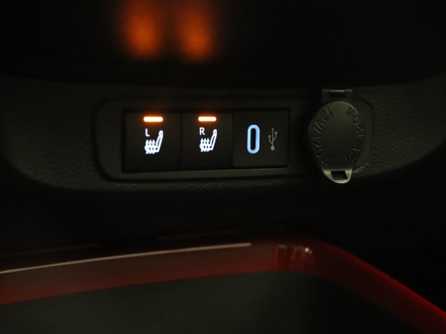 Toyota Aygo X - 1.0 VVT-i S-CVT Envy