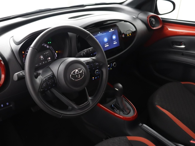 Toyota Aygo X - 1.0 VVT-i S-CVT Envy
