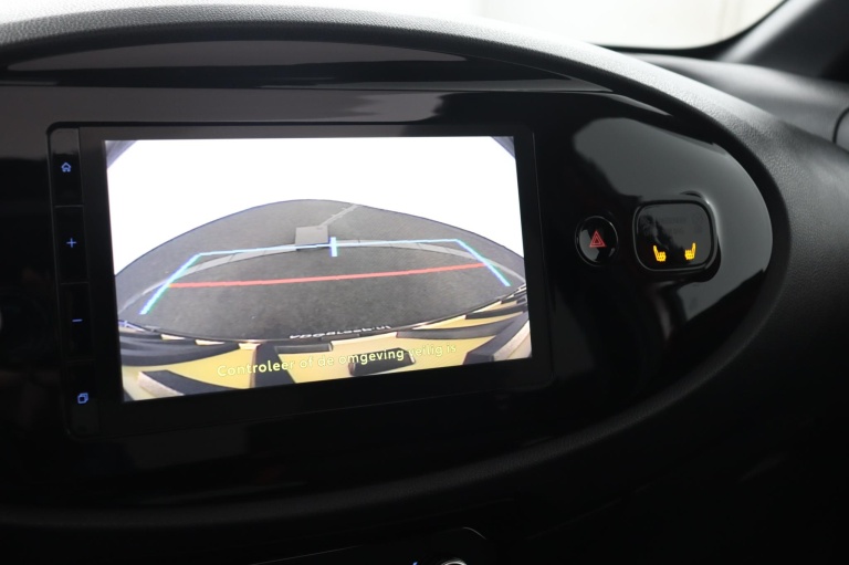 Toyota Aygo X - 1.0 VVT-i S-CVT Envy 9