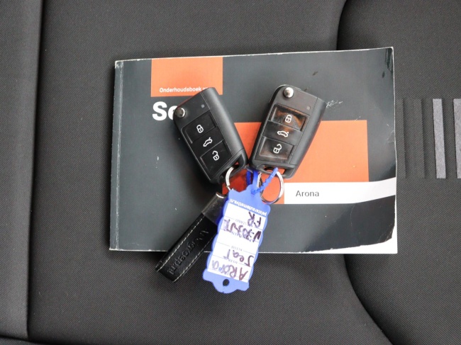 SEAT Arona - 1.0 TSI FR Business Intense Plus