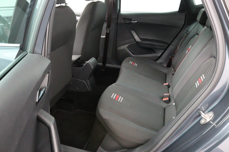 SEAT Arona - 1.0 TSI FR Business Intense Plus 19