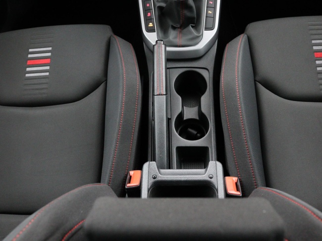 SEAT Arona - 1.0 TSI FR Business Intense Plus