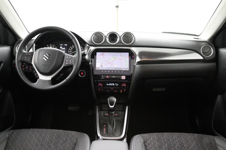 Suzuki Vitara - 1.5 Hybrid Style 11