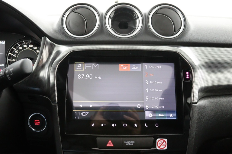 Suzuki Vitara - 1.5 Hybrid Style 15