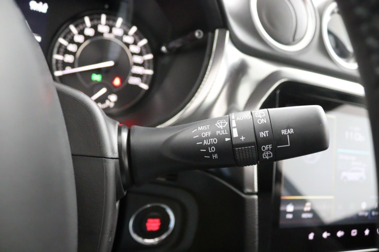 Suzuki Vitara - 1.5 Hybrid Style 26