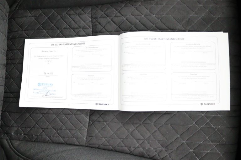 Suzuki Vitara - 1.5 Hybrid Style 28