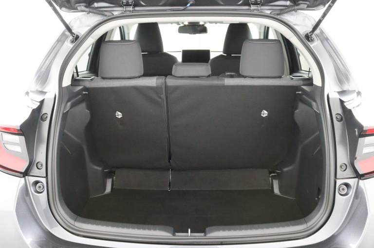 Toyota Yaris - 1.5 Hybrid 115 Dynamic 28