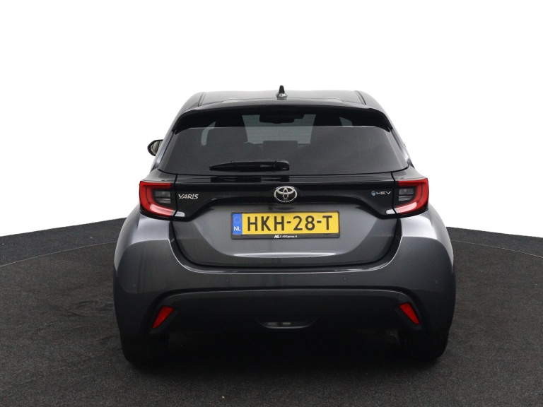 Toyota Yaris - 1.5 Hybrid 115 Dynamic 8