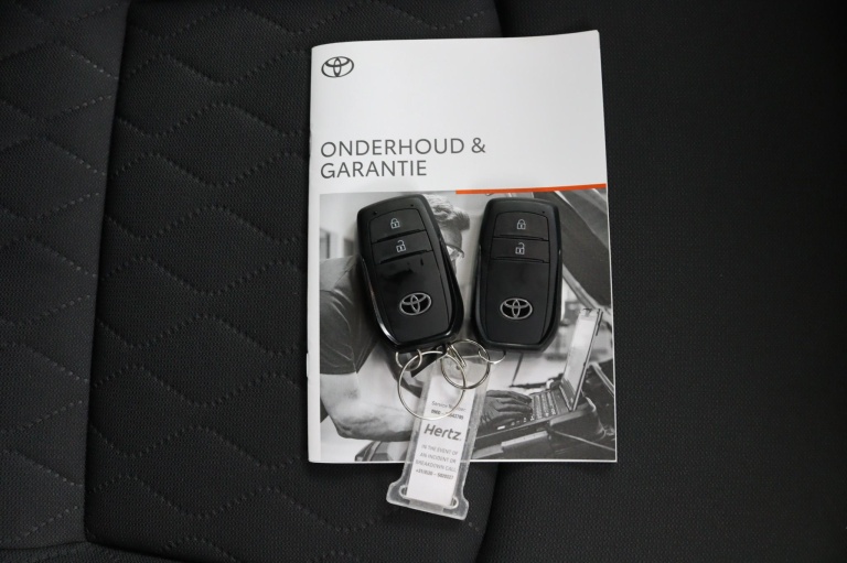 Toyota Corolla Cross - Hybrid 140 Dynamic 26