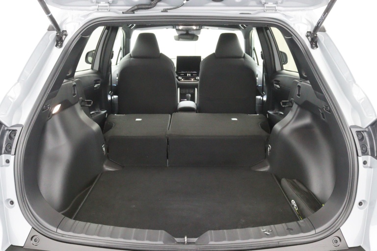 Toyota Corolla Cross - Hybrid 140 Dynamic 28