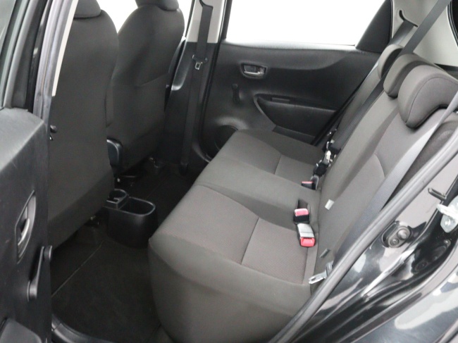 Toyota Yaris - 1.3 VVT-i Dynamic