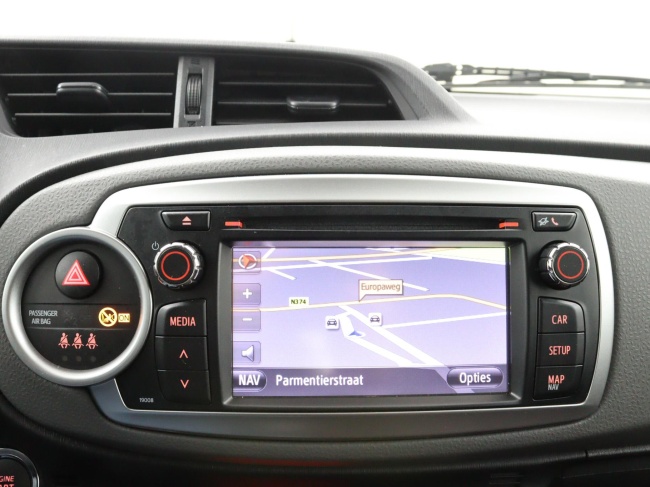 Toyota Yaris - 1.3 VVT-i Dynamic