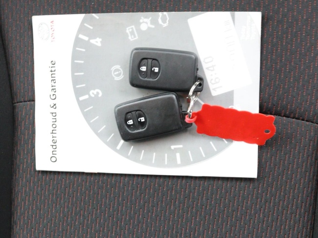 Toyota Yaris - 1.3 VVT-i Dynamic