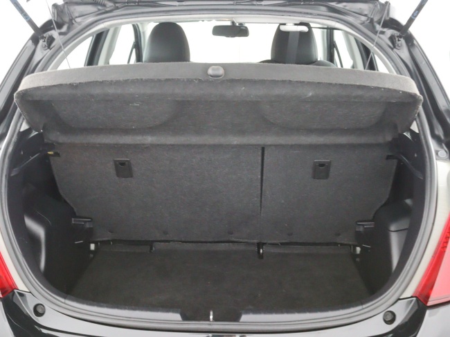 Toyota Yaris - 1.3 VVT-i Dynamic