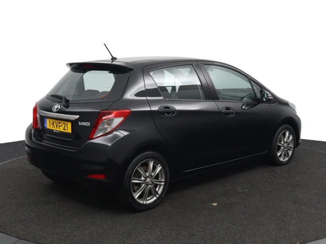 Toyota Yaris - 1.3 VVT-i Dynamic