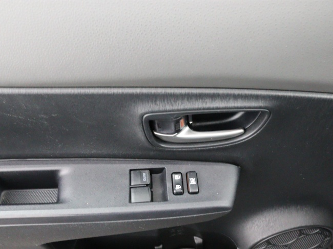 Toyota Yaris - 1.3 VVT-i Dynamic