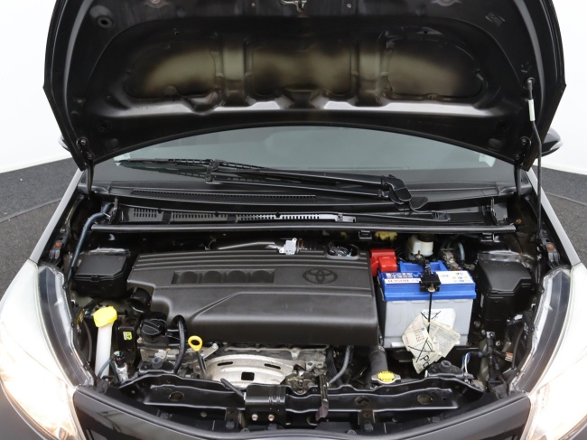 Toyota Yaris - 1.3 VVT-i Dynamic