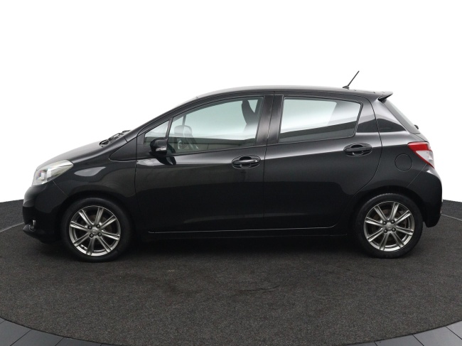 Toyota Yaris - 1.3 VVT-i Dynamic