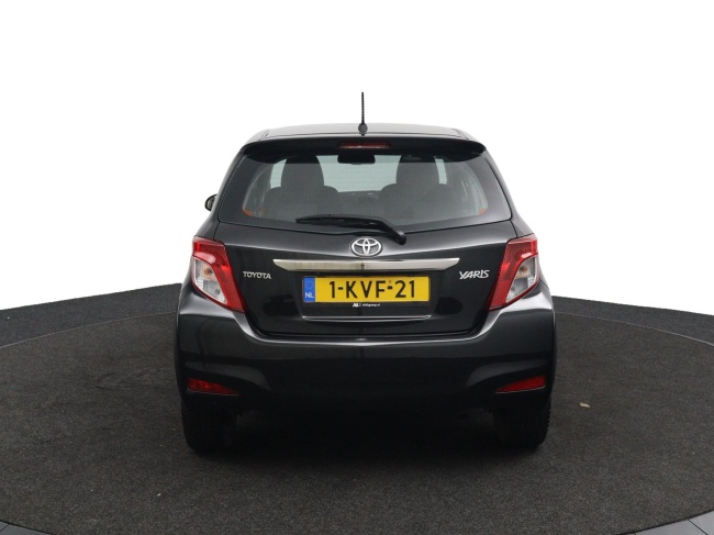 Toyota Yaris - 1.3 VVT-i Dynamic