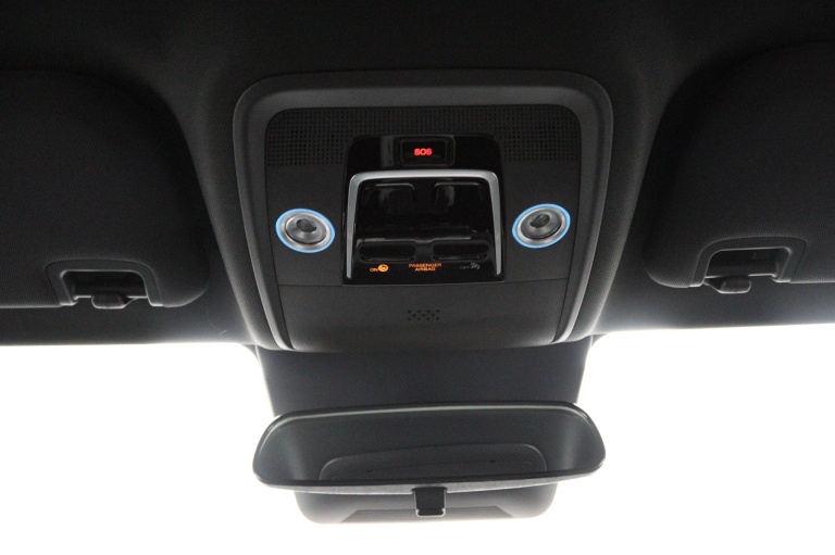 BYD DOLPHIN SURF - Comfort 43 kWh 27