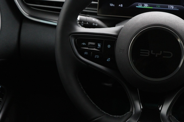 BYD SEAL - Comfort RWD 61.4 kWh 16